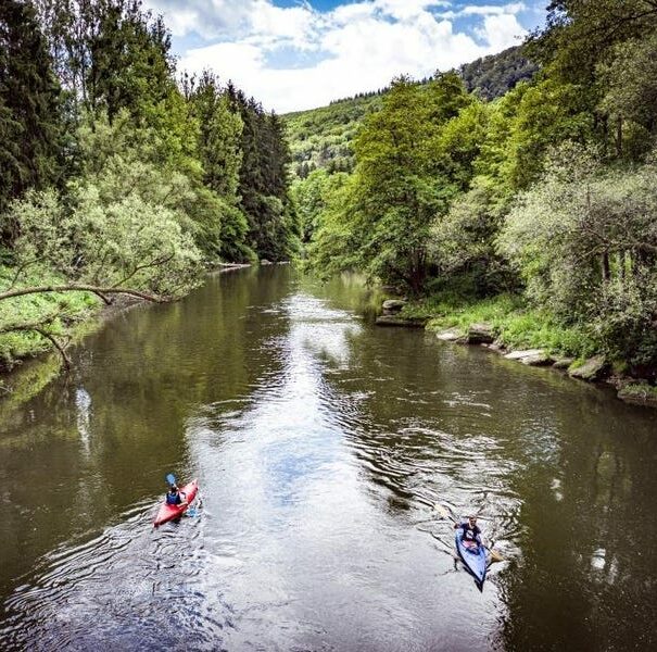 Eppeltree-hideaway-cabin-Mullerthal-trail-Luxembourg- canoe