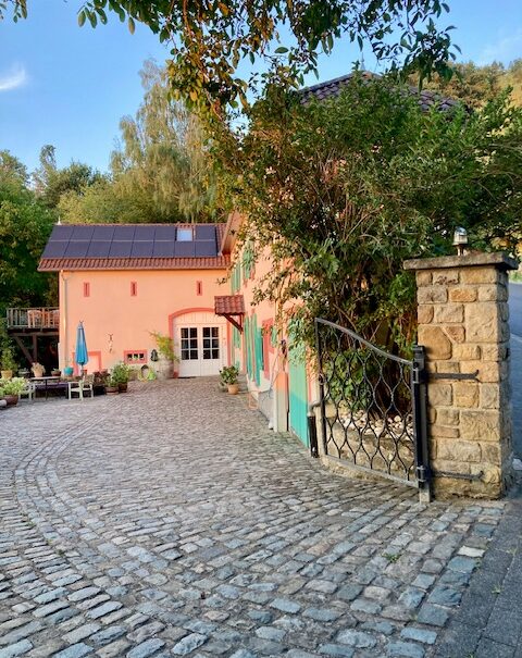 Eppeltree-hideaway-cabin-Mullerthal-trail-Luxembourg- old house entrance