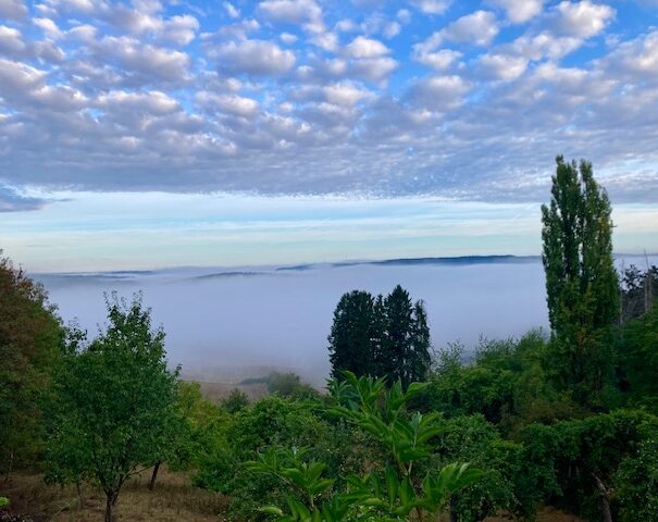Eppeltree-hideaway-cabin-Mullerthal-trail-Luxembourg- sunrise above clouds